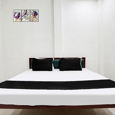 Hotel O The Moon Bareilly Eksteriør billede