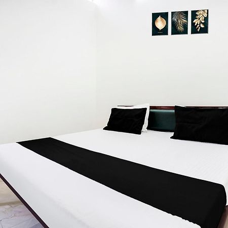 Hotel O The Moon Bareilly Eksteriør billede