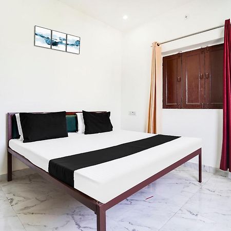 Hotel O The Moon Bareilly Eksteriør billede