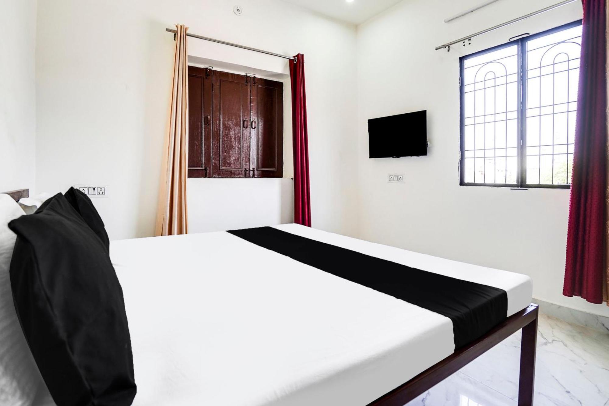 Hotel O The Moon Bareilly Eksteriør billede